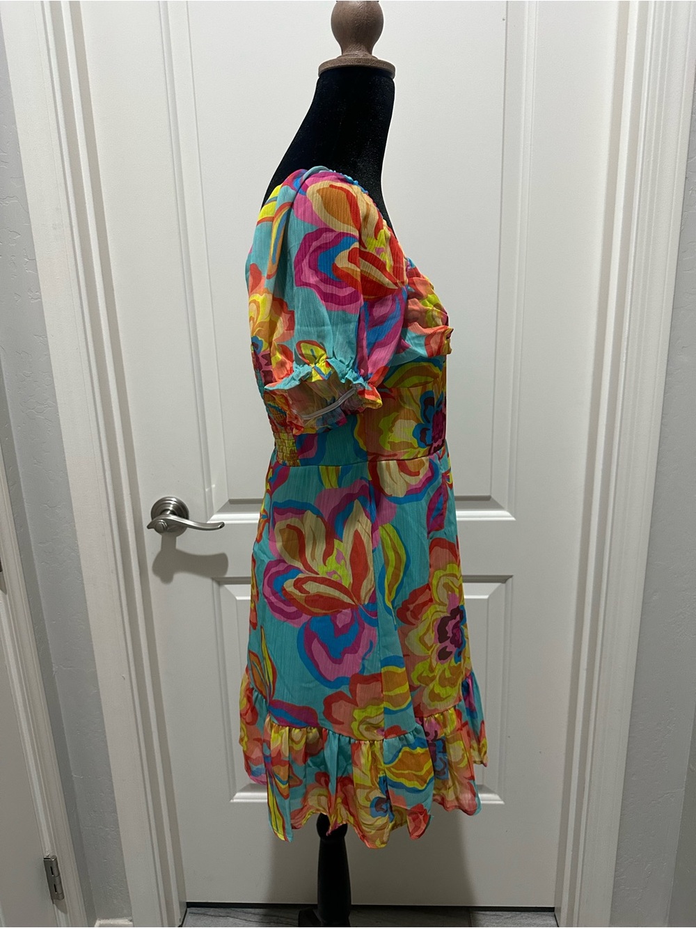 Gianni Bini Turquoise Multi Floral Puff-Sleeve Mini Dress Bundle! - Picture 5 of 11